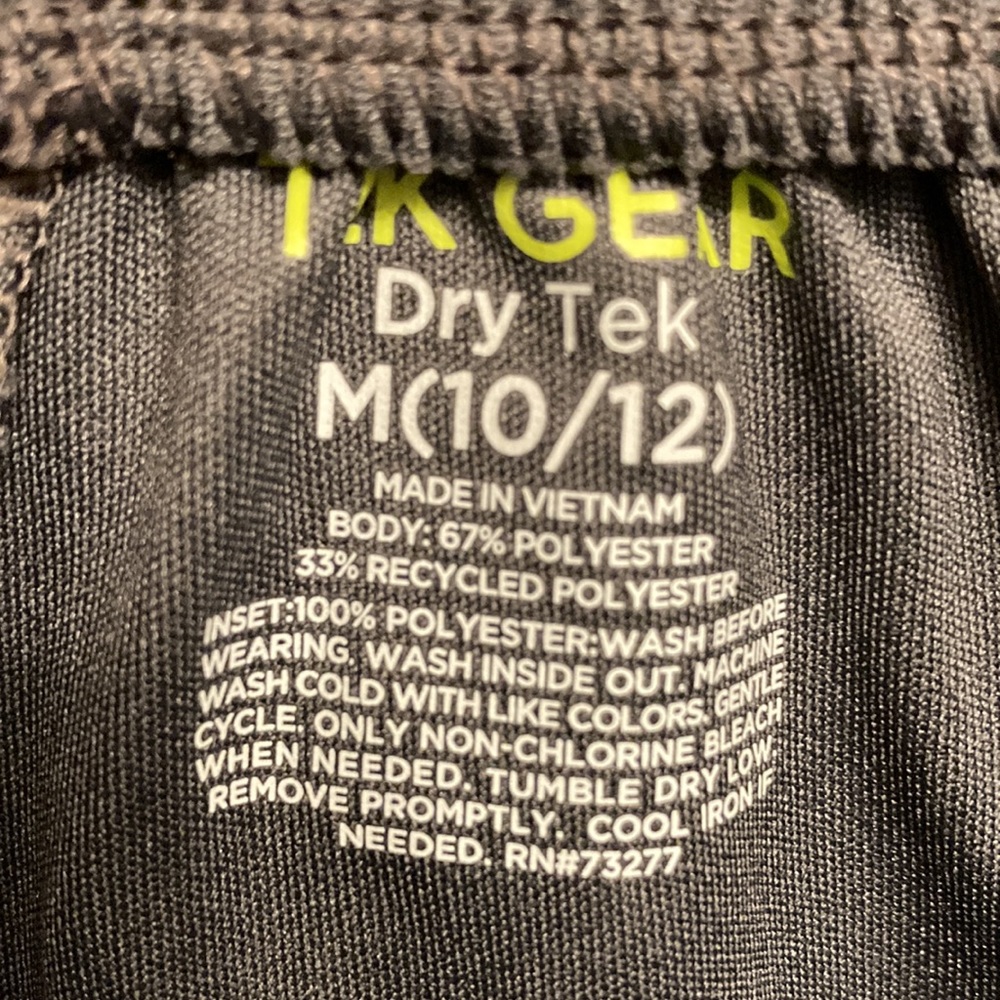 2 pair of Boys Tek Gear shorts - Picture 8 of 8